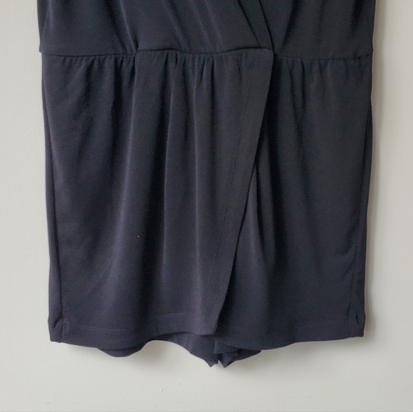 NWT BCBGeneration Vneck Romper - Picture 5 of 13
